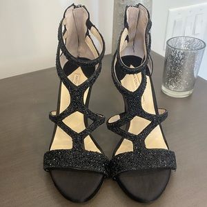 Antonio Melani Heels, like new!